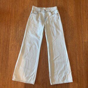 Women's H&M Wide Leg Light Wash Jeans (4)